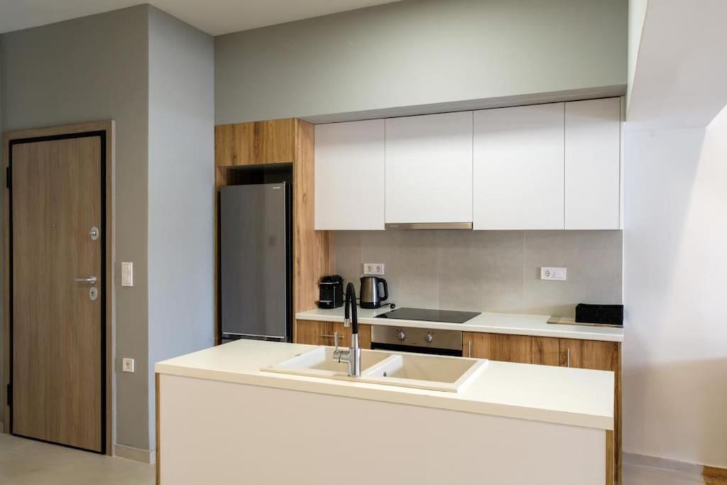 Modern Pangrati Flat! Apartment Athens Luaran gambar